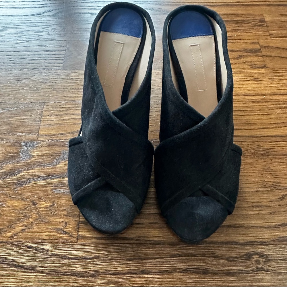 Stuart Weitzman Black Suede Mules - Picture 14 of 16